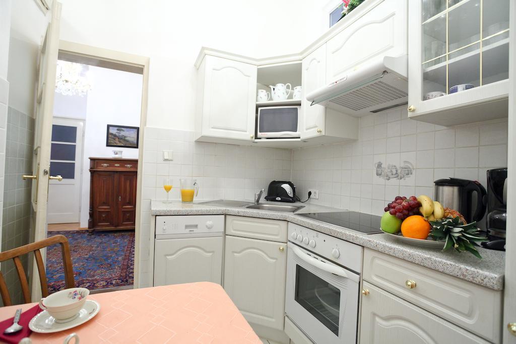Mozart Apartments - Roegergasse Відень Номер фото